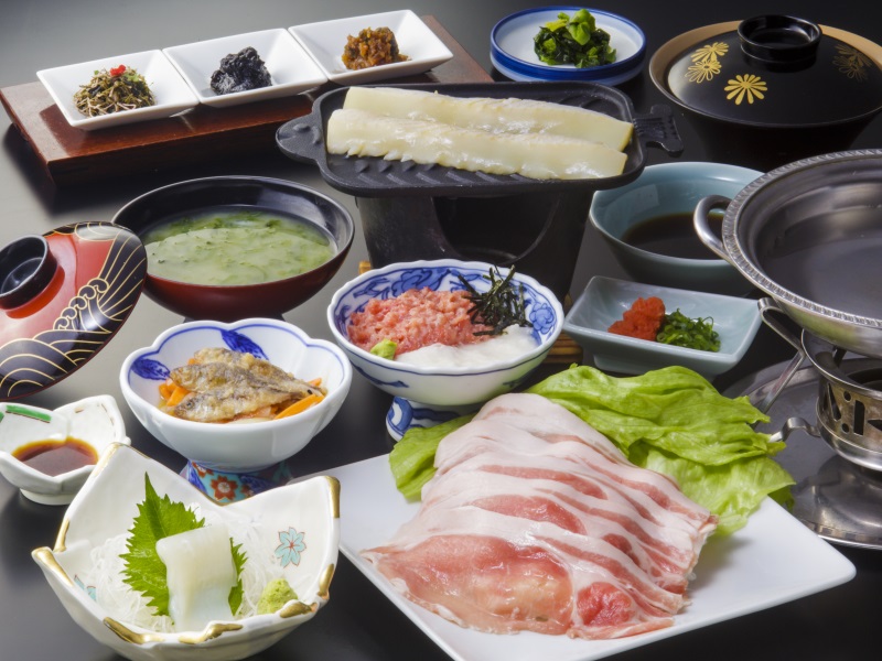 豚しゃぶ定食2000円の写真